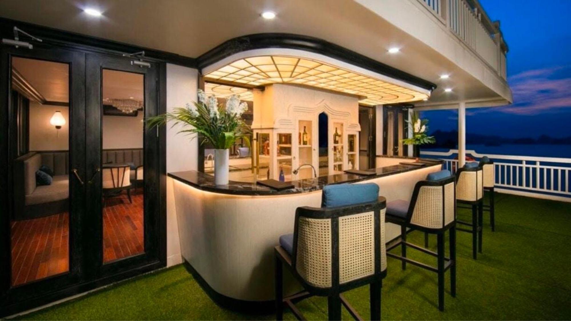 Hotel Lotus Boutique Cruise Hạ Long Exterior foto