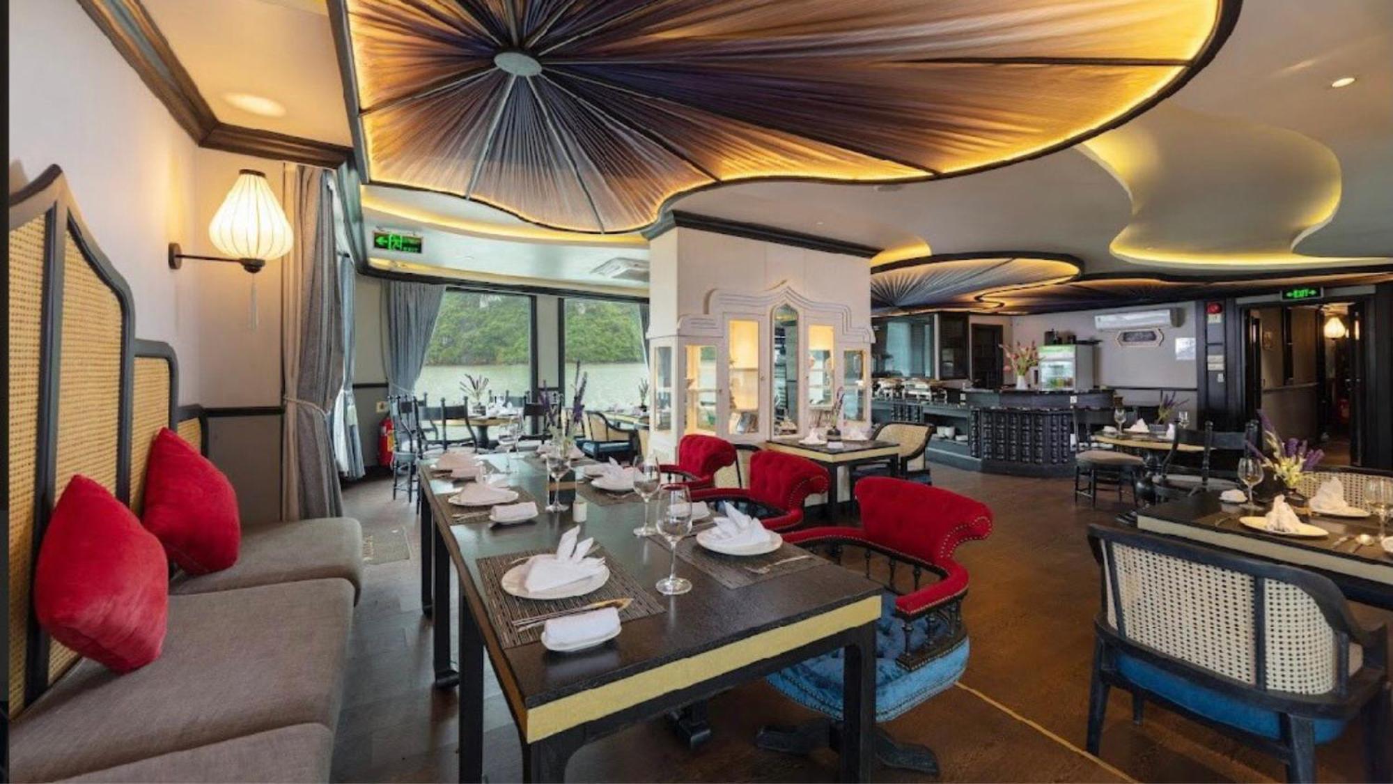 Hotel Lotus Boutique Cruise Hạ Long Exterior foto